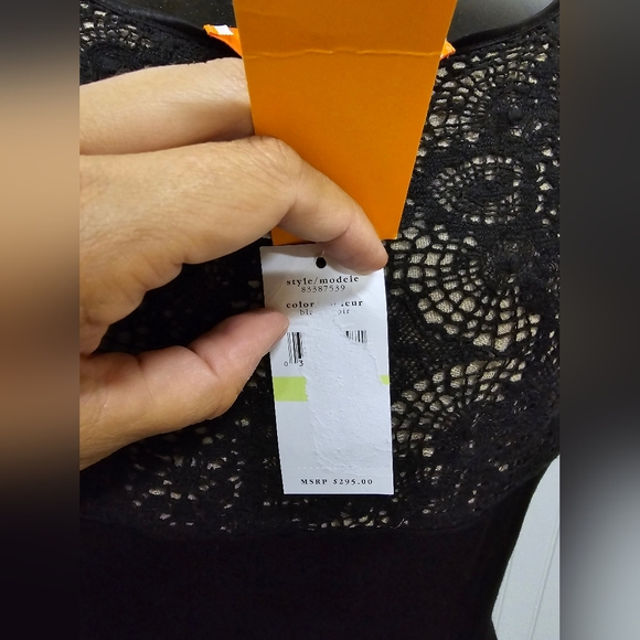 Cynthia Steefe Black Dress w/Pockets - Picture 5 of 10